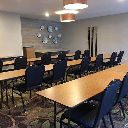 Holiday Inn Express Munising-Lakeview Hotel By Ihg Exterior foto